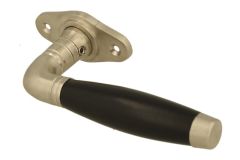 Raamklink met rozet matnikkel ebbenhout (1931)